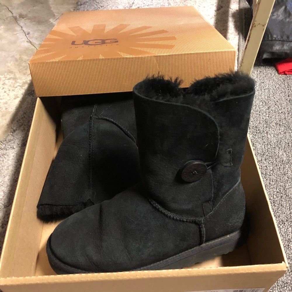 Bailey button ugg boots